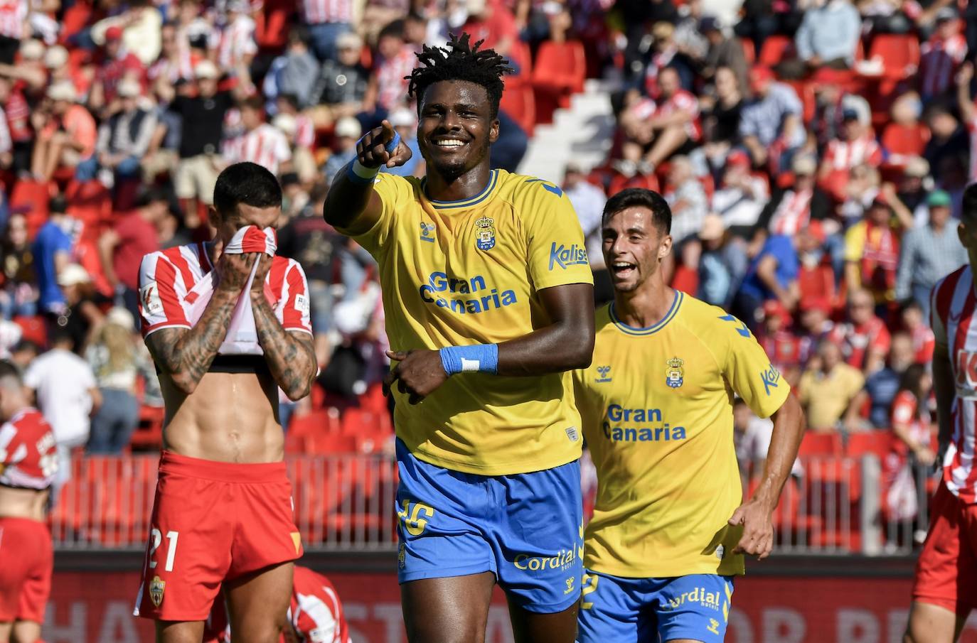 Sory Kaba, sonriente tras su gol victorioso en Almería.