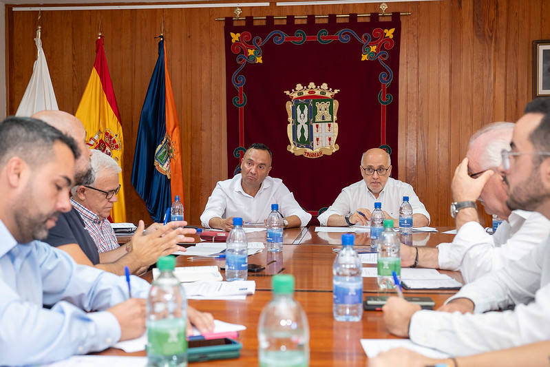 Visita institucional del grupo de gobierno del Cabildo a San Mateo