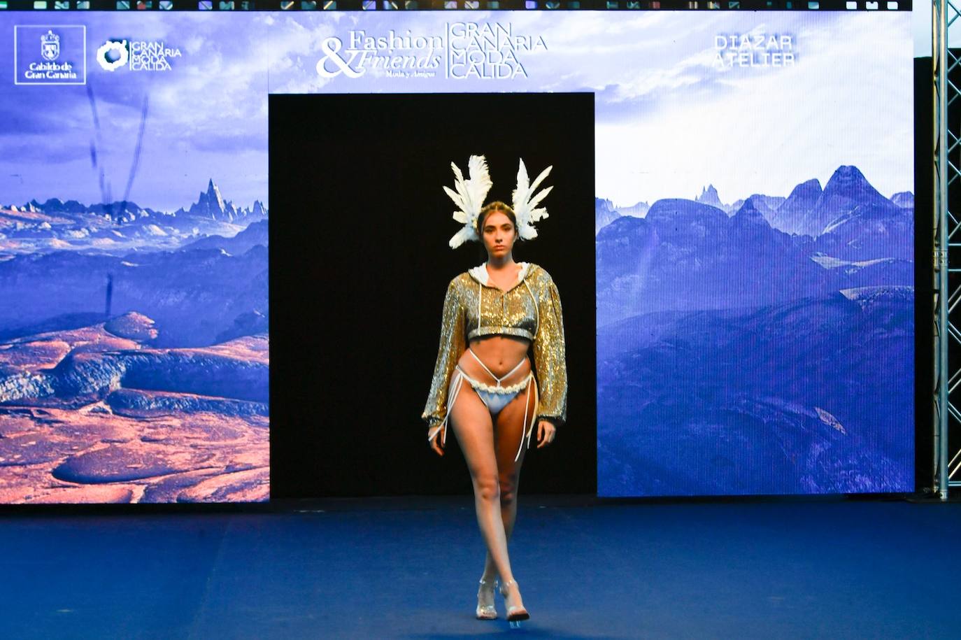 Comienzan los desfiles de Moda y amigos en la capital grancanaria