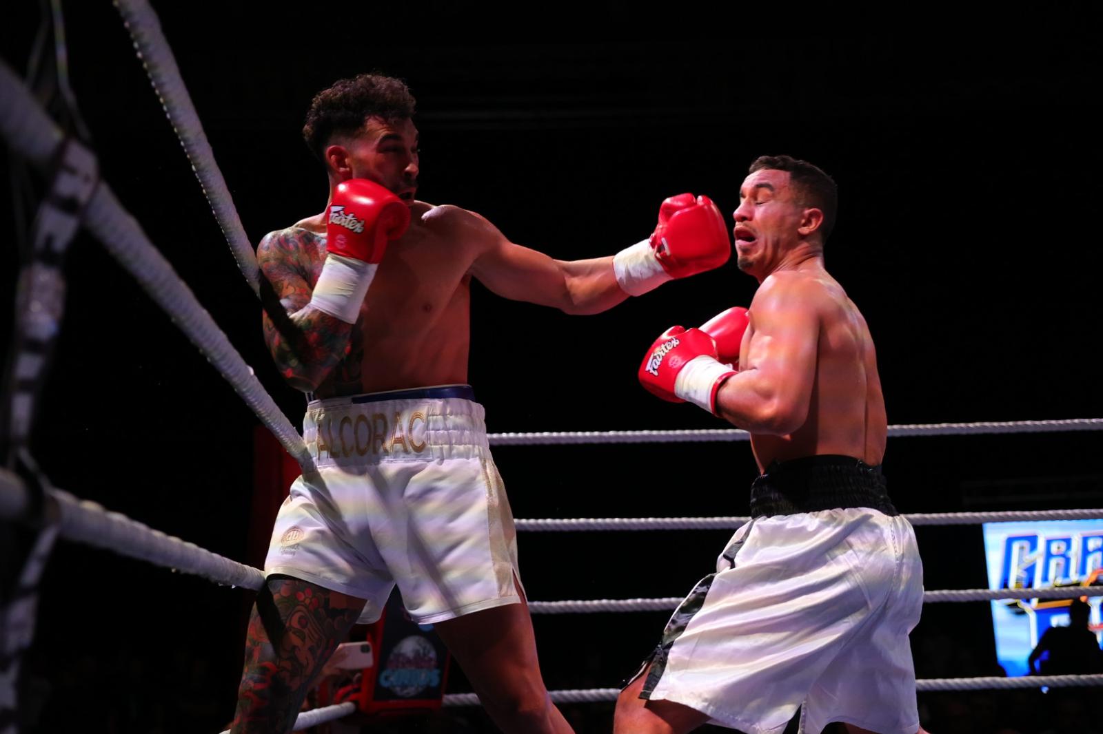 El Gran Canaria Arena vibra con el mejor boxeo