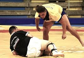 Abián Sánchez, máximo tumbador de la Superliga.