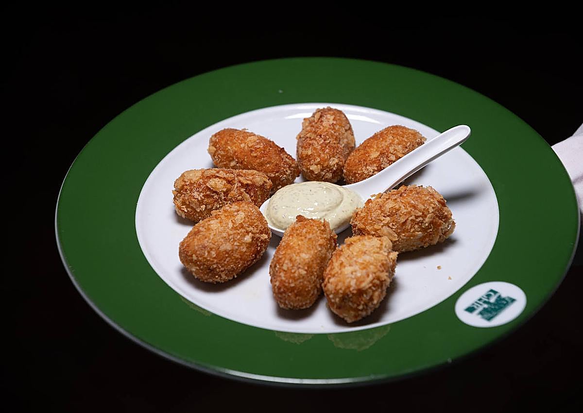 Imagen secundaria 1 - Vuelven las esperadas Jornadas Gastronómicas del Cerdo a Arcos de la Laguna