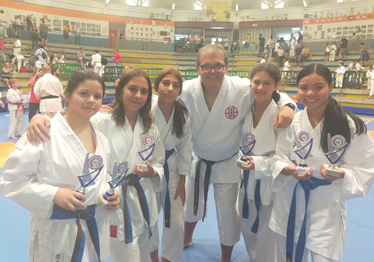 Imagen principal - Segundo torneo navideño del Club Deportivo Seishin