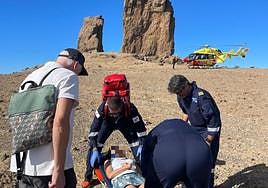 Imagen de una de las dos mujeres heridas en la zona del Roque Nublo.