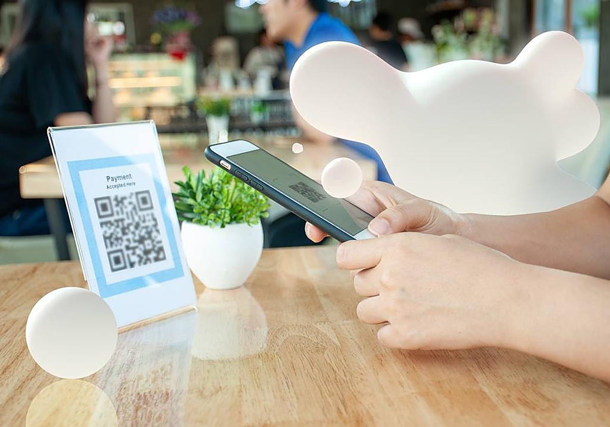 Registrando en un restaurante un código QR.