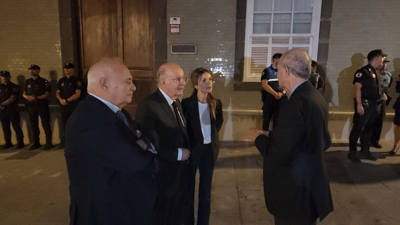 Capilla ardiente de Jerónimo Saavedra