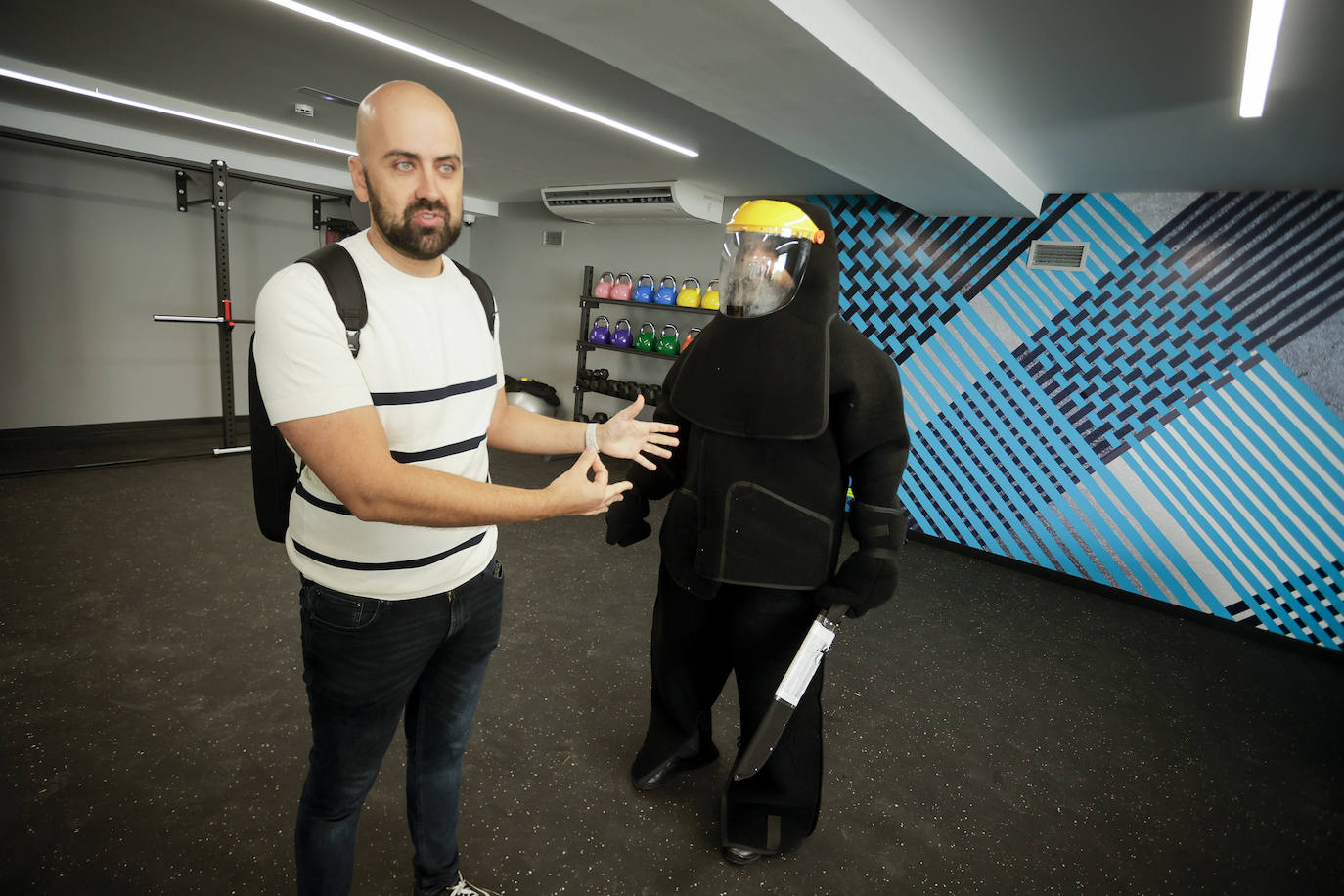 Los policías locales se forman en el uso de las pistolas taser