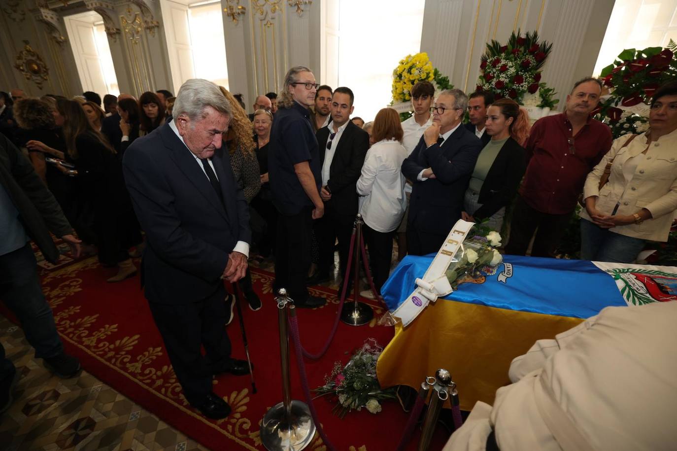 Último adiós a Jerónimo Saavedra