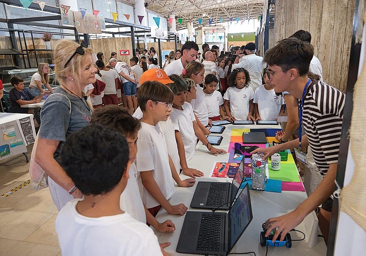Niños en la pasada edición de La Gambuesa Científica.