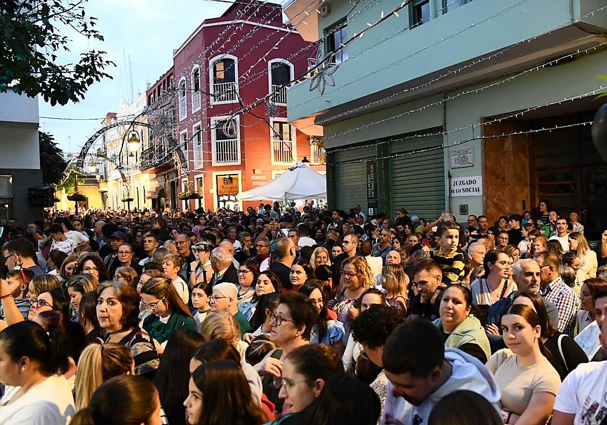 Imagen principal - Ya es Navidad en Gáldar