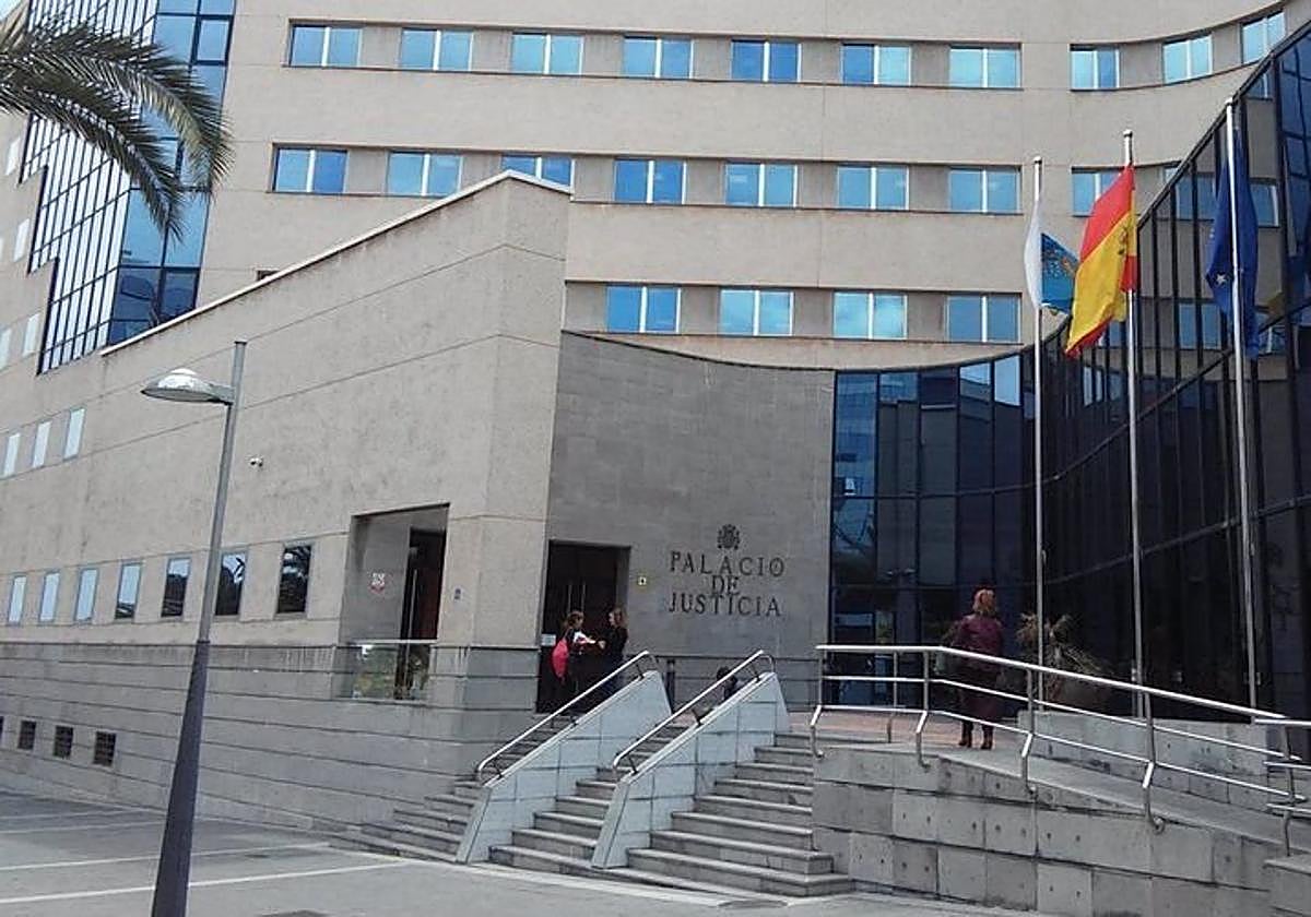 Piden ocho años y medio de cárcel por llevar dos kilos de cocaína