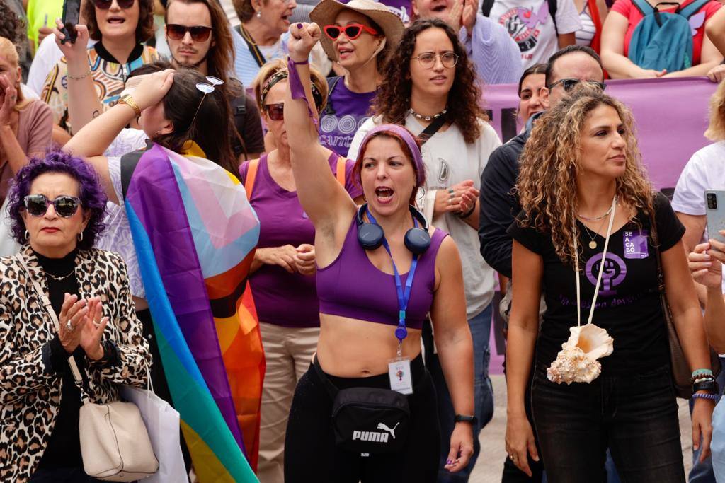 El feminismo canario se moviliza en la capital grancanaria