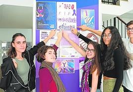 De izquierda a derecha: Miriam Santana, Carlota Baldó, Andrea Quintana, Juliette López y Álvaro López.