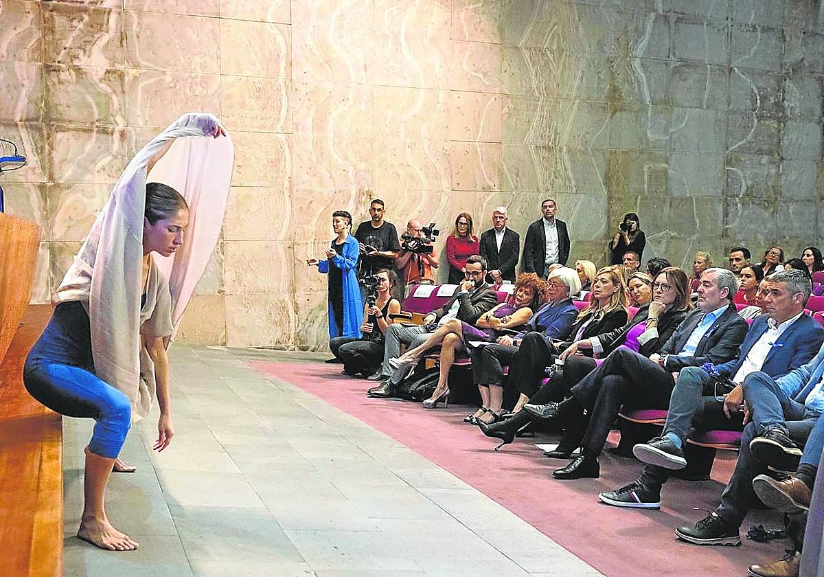 Acto del Gobiero canario en la sede de Presidencia de Santa Cruz de Tenerife.
