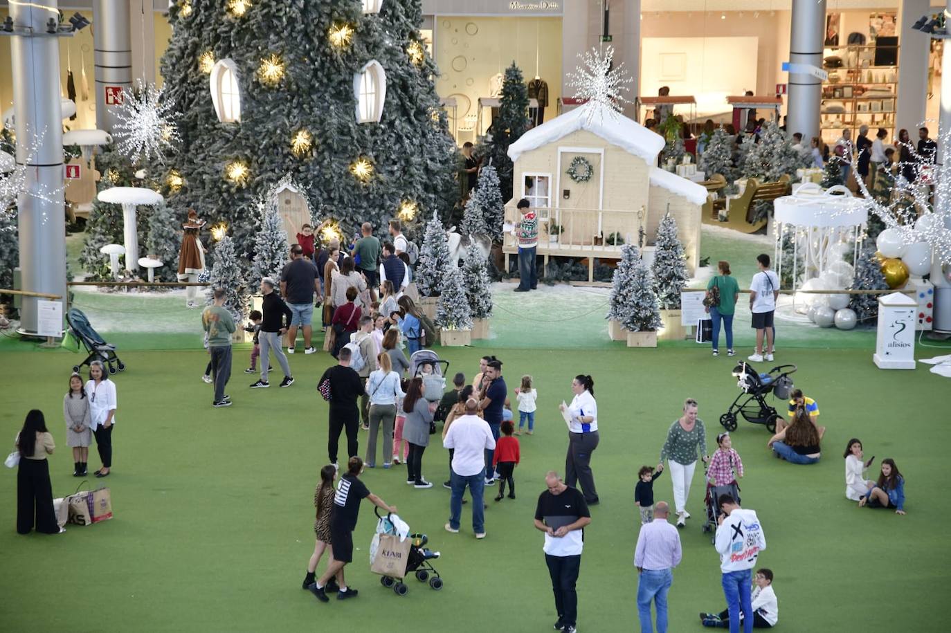 Arrancan las compras navideñas en la capital grancanaria