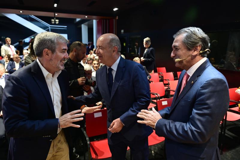 El Santander analiza en CANARIAS7 las perspectivas empresariales