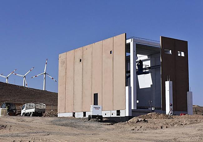 Generadores de baterías de molinos eólicos.