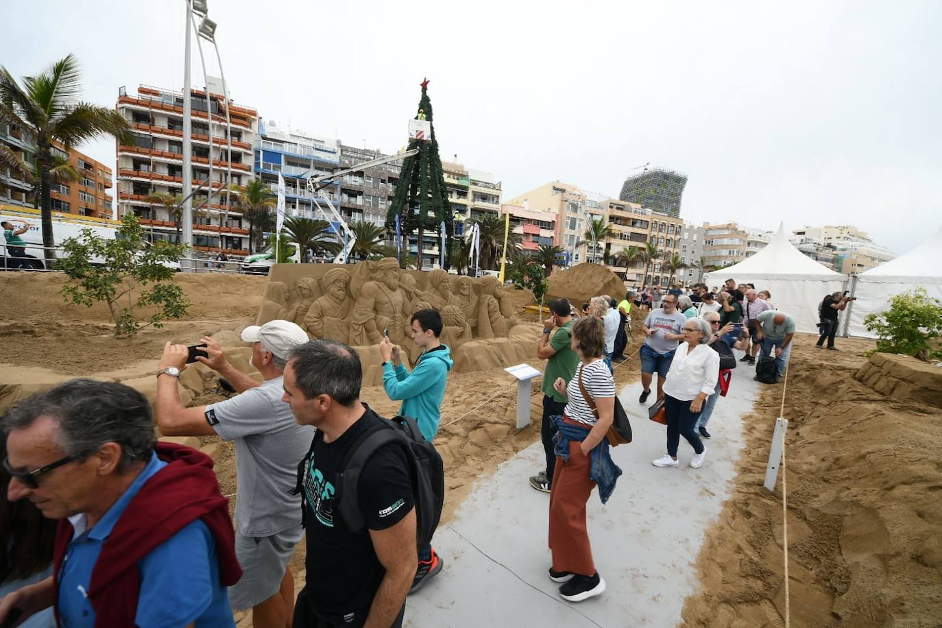 El belén más esperado de la capital grancanaria ya es una realidad