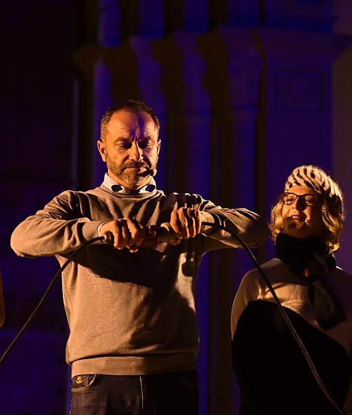 Imagen secundaria 2 - La Navidad resuena en la Villa de Moya con el tradicional encendido de luces