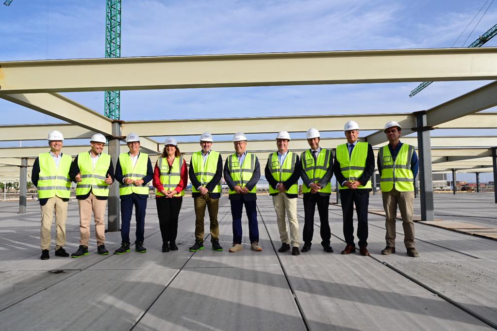 La visita de Clavijo al puerto de La Luz, en imágenes