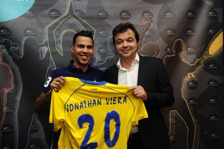 El álbum de Jonathan Viera en la UD