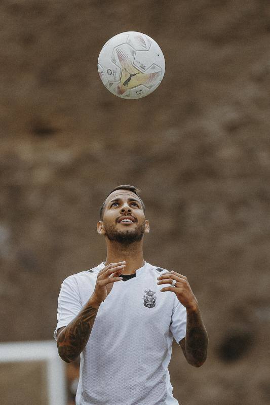 El álbum de Jonathan Viera en la UD