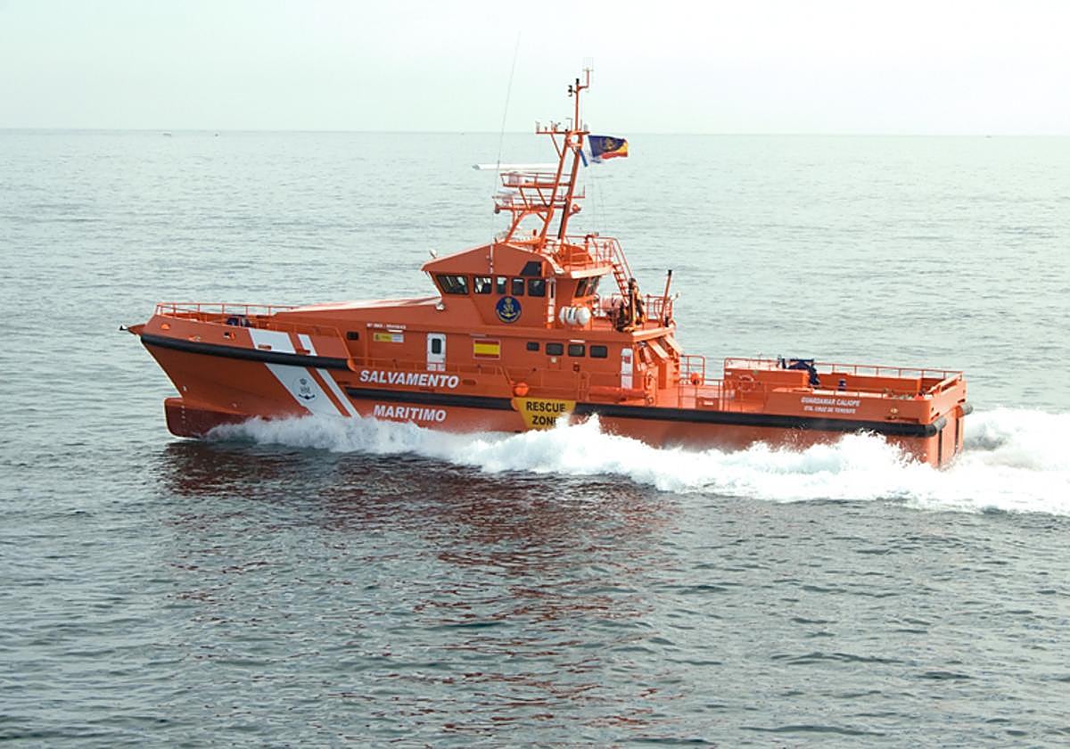 La embarcación de Salvamento Marítimo, Guardamar Caliope.