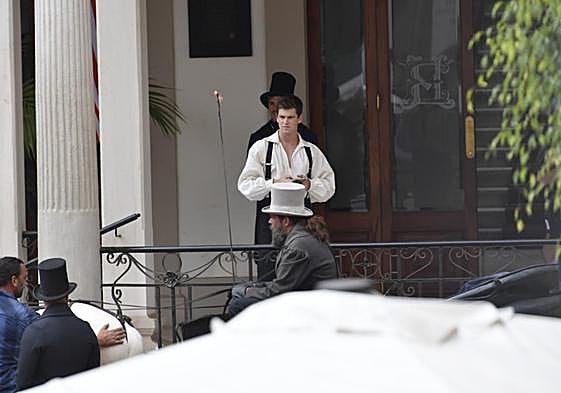 Miguel Bernardeau, durante el rodaje de unas secuencias en el Gabinete Literario.