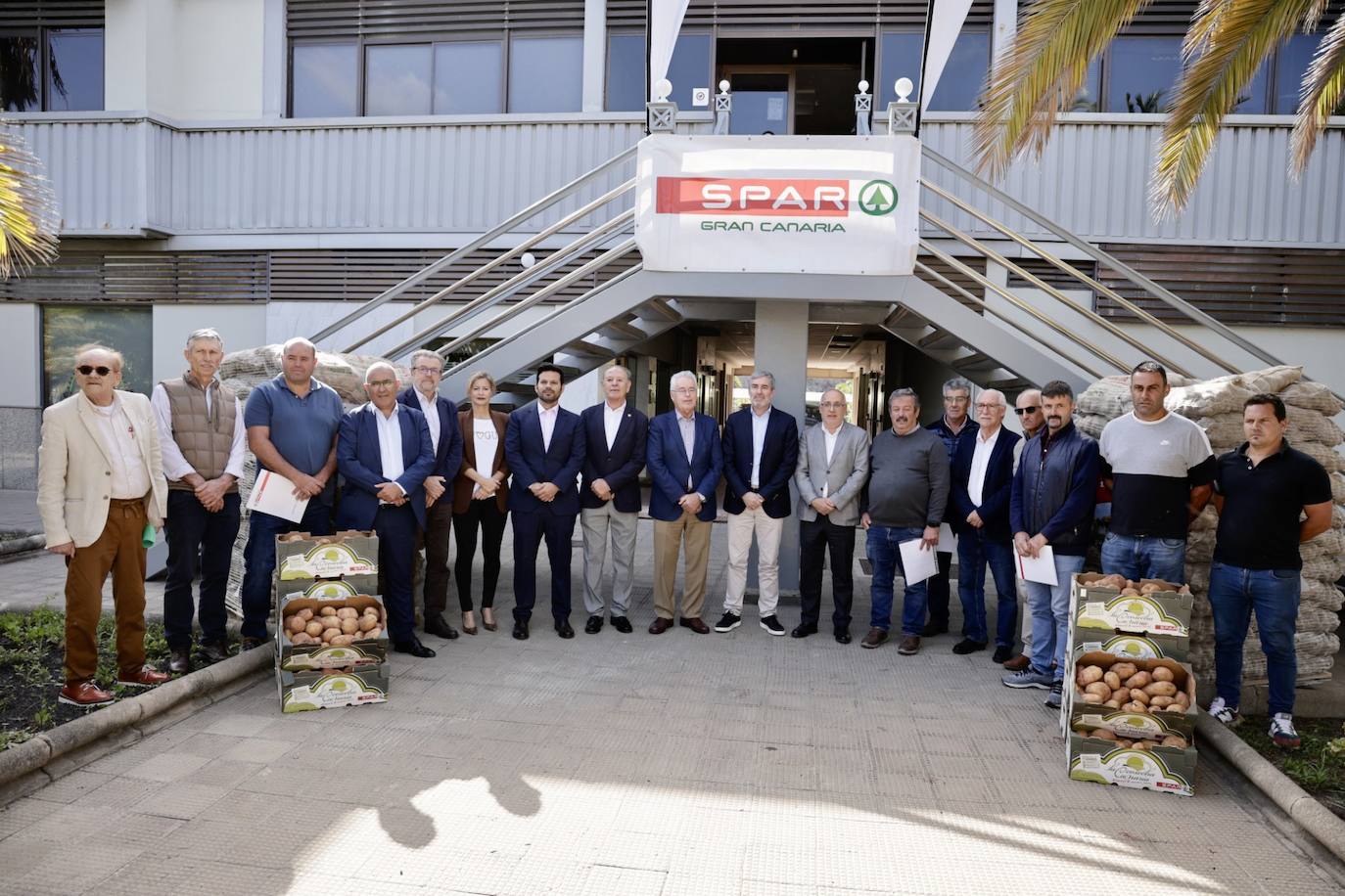 SPAR Gran Canaria y los agricultores de la papa local cumplen 14 años renovando su compromiso de comercialización