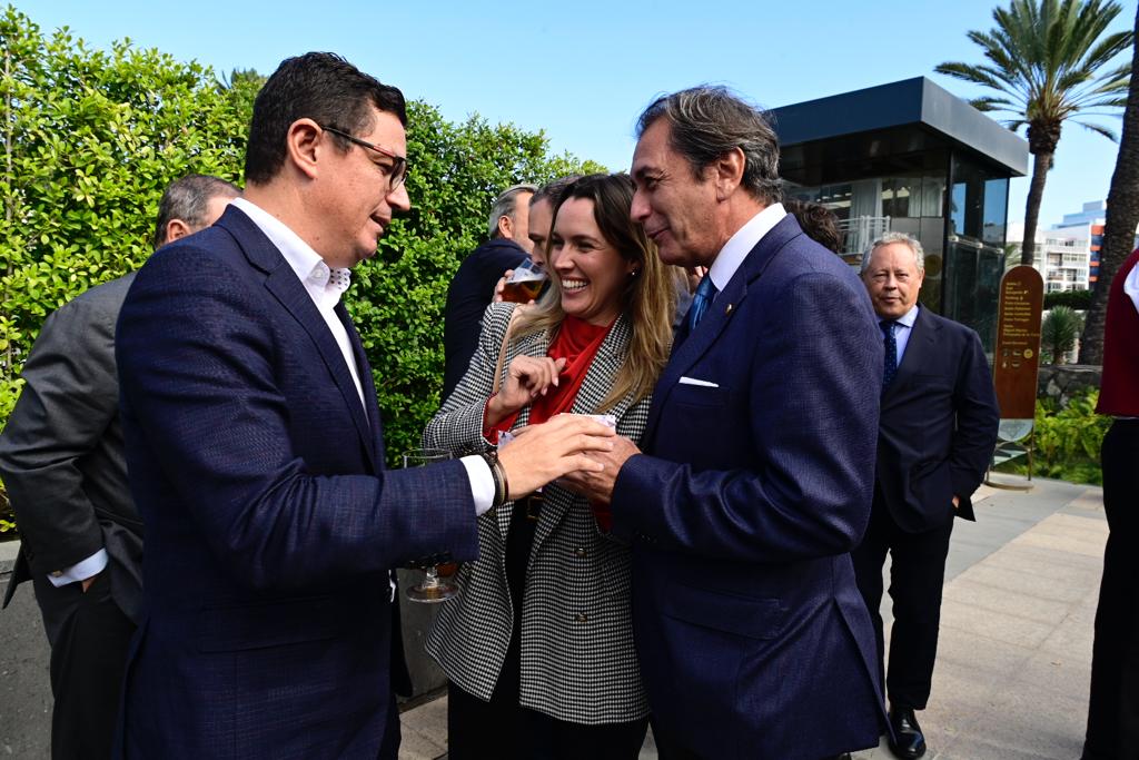 Almuerzo navideño de la Confederación Canaria de Empresarios