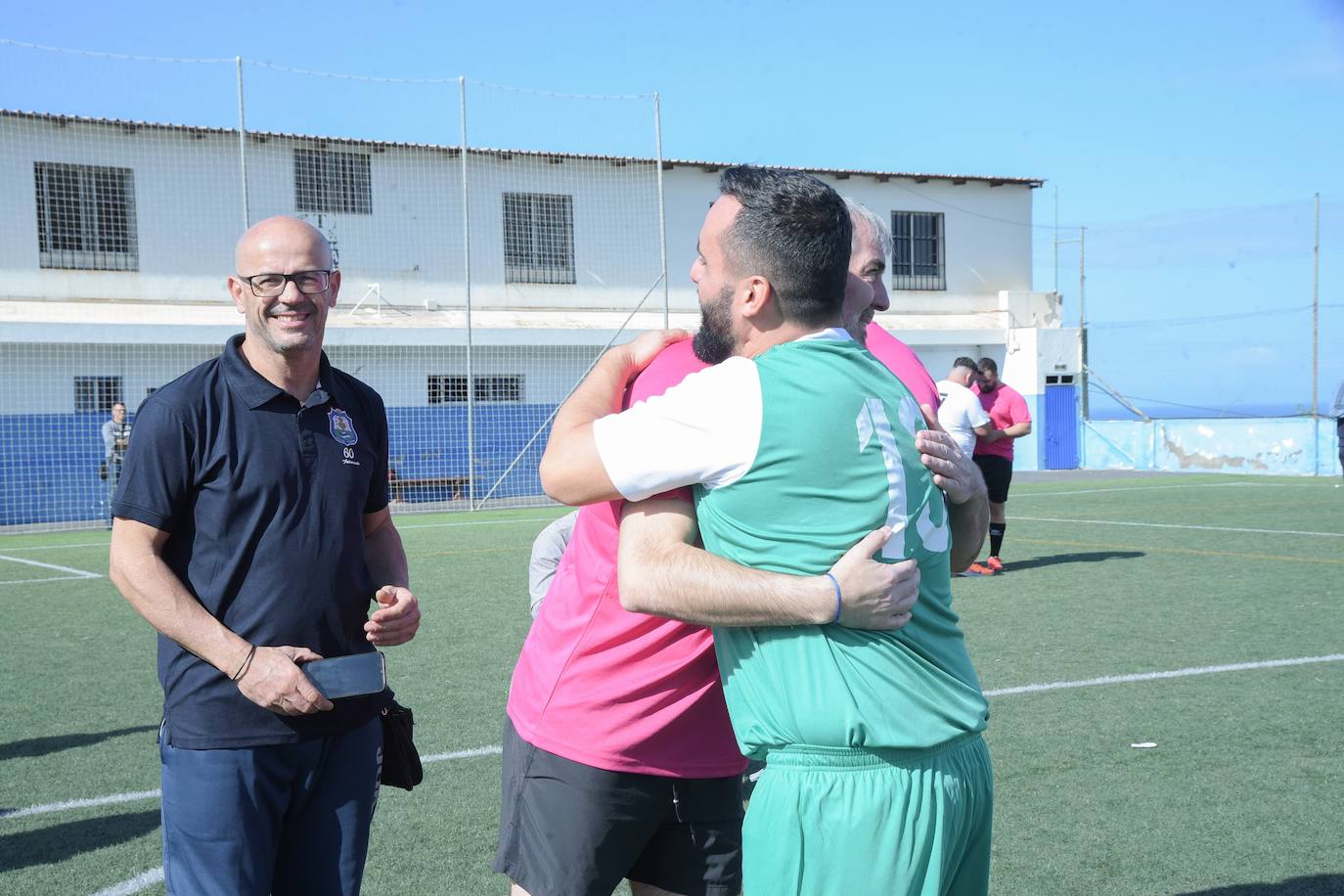 Clavijo, todo un futbolista en un encuentro solidario
