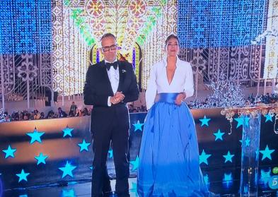 Imagen secundaria 1 - Nía, por partida doble en la Nochevieja canaria