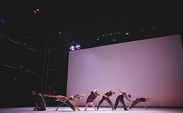 Imagen principal - Distintos pasajes de la pieza. 