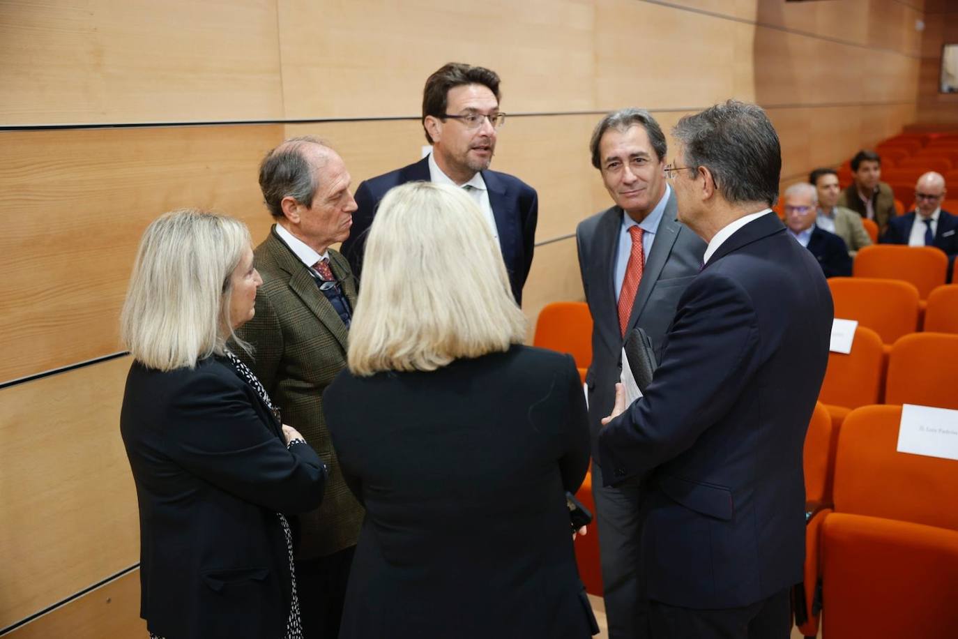 Fotos: Rafael Catalá, exministro de Justicia y presidente del Centro Español de Mediación, ofrece una charla para dar a conocer sus ventajas