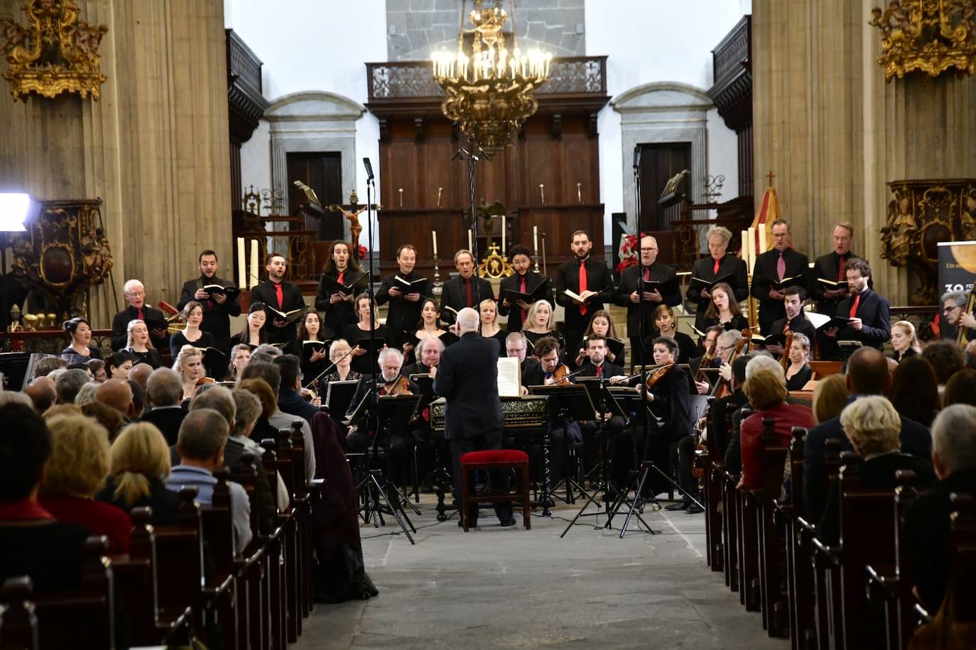 Fotos: El Festival de Música de Canarias se adueña de la catedral