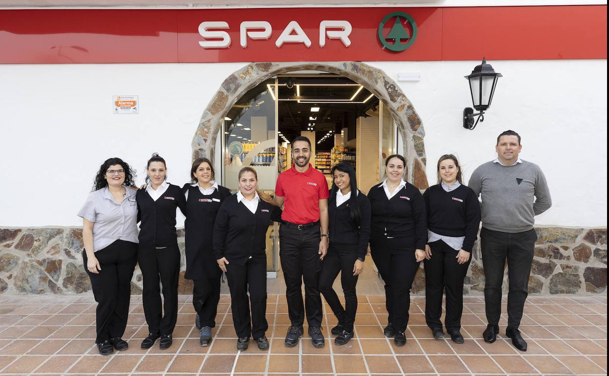 SPAR Gran Canaria arranca el 2023 con una nueva tienda en Bahía Feliz creando 10 nuevos puestos de trabajo