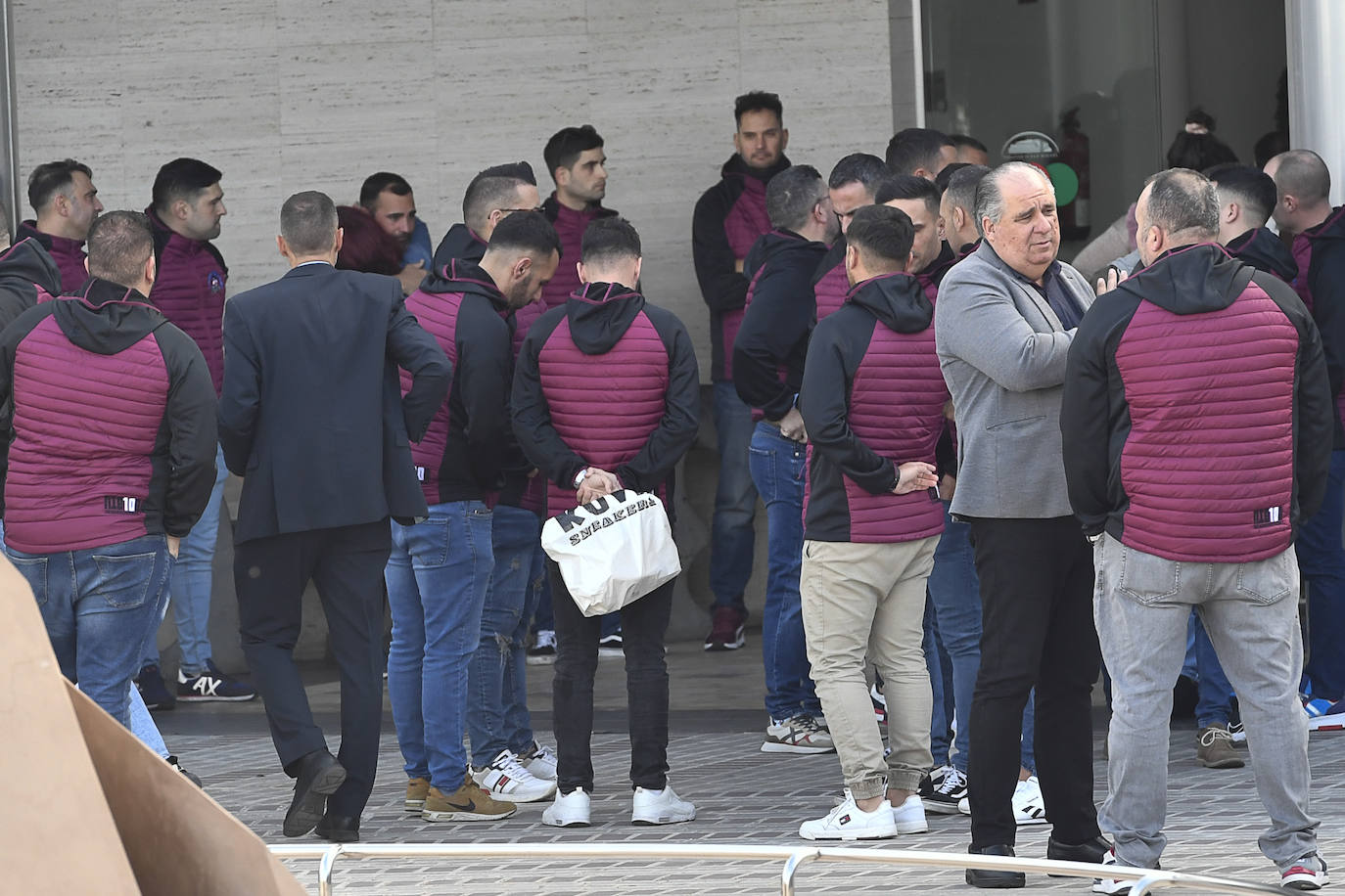 Fotos: triste despedida de amigos y familiares de Arturo García 