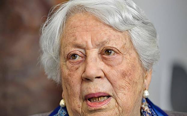 María del Carmen Junco Lojendio. 