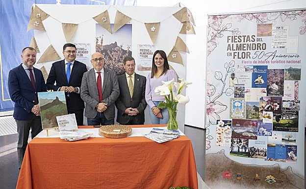 Presentación de la Fiesta del Almendro en Flor de Tejeda, ayer en la Casa Palacio del Cabildo. 