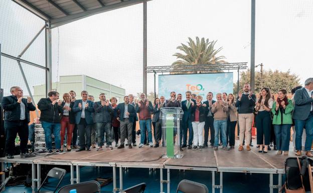 Cargos y compañeros de partido que arroparon a Teodoro Sosa. 