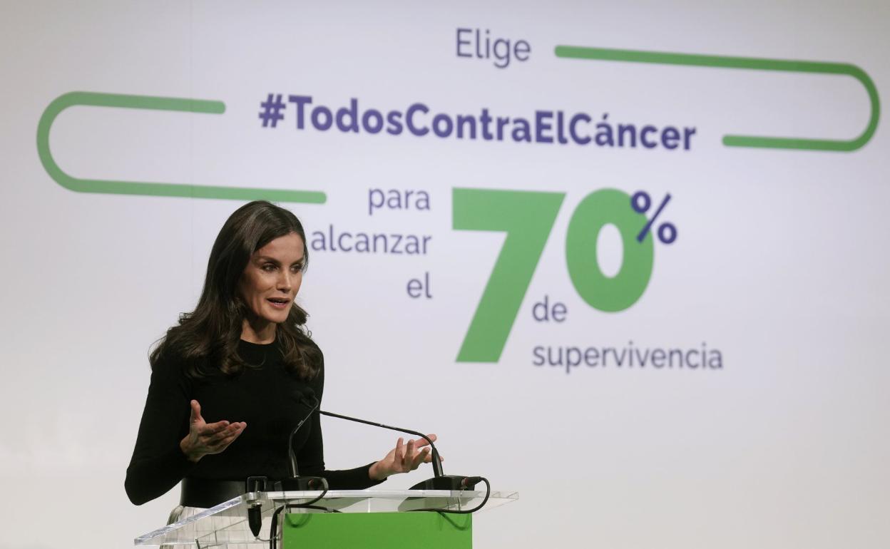 La reina Letizia, ayer en la presentación en Madrid de la campaña 'Todos contra el cáncer'. 