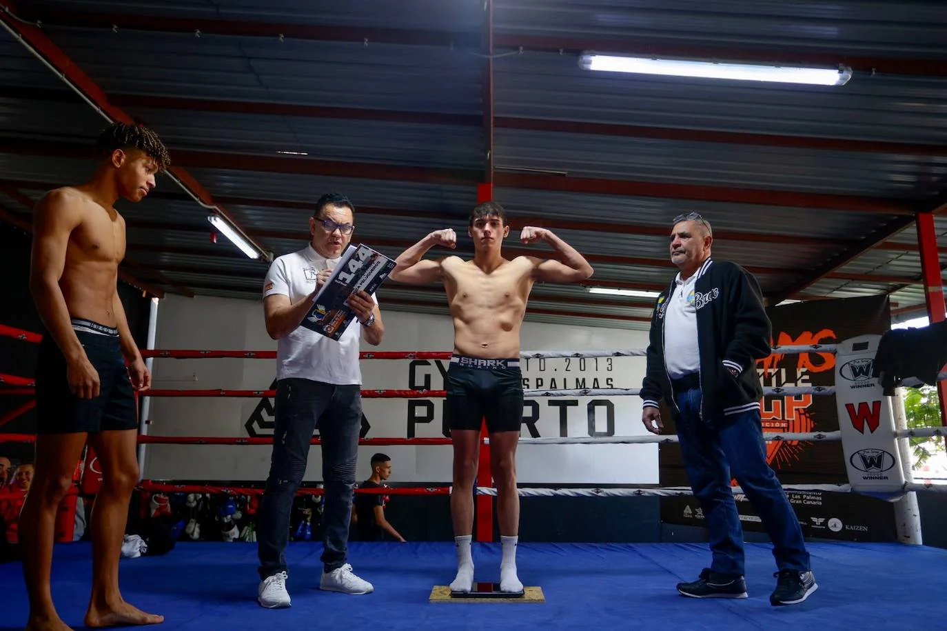 Fotos: Pesaje para la primera velada de boxeo de 2023 en Gran Canaria