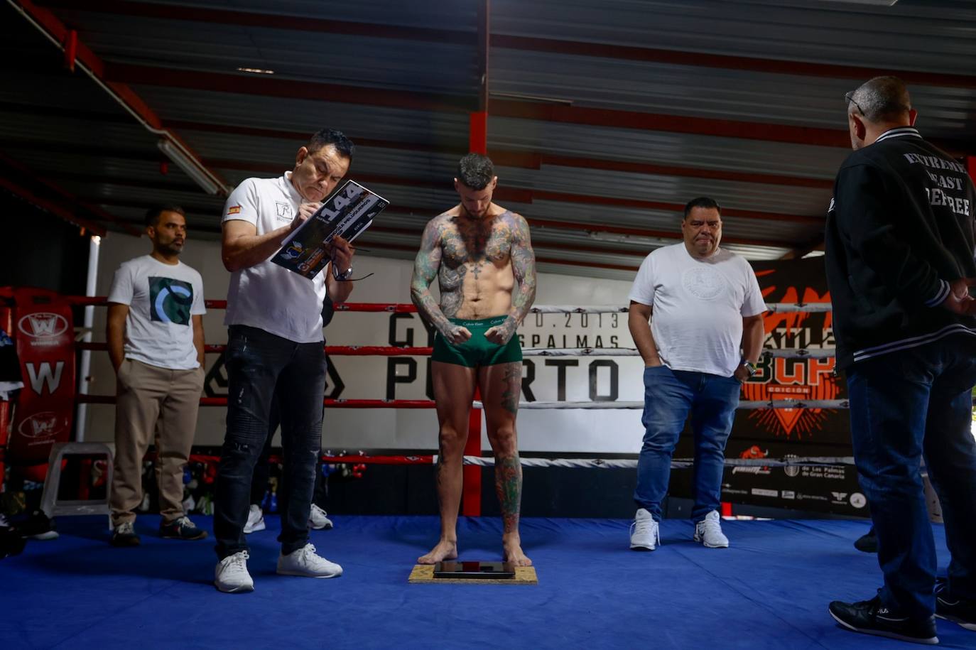 Fotos: Pesaje para la primera velada de boxeo de 2023 en Gran Canaria