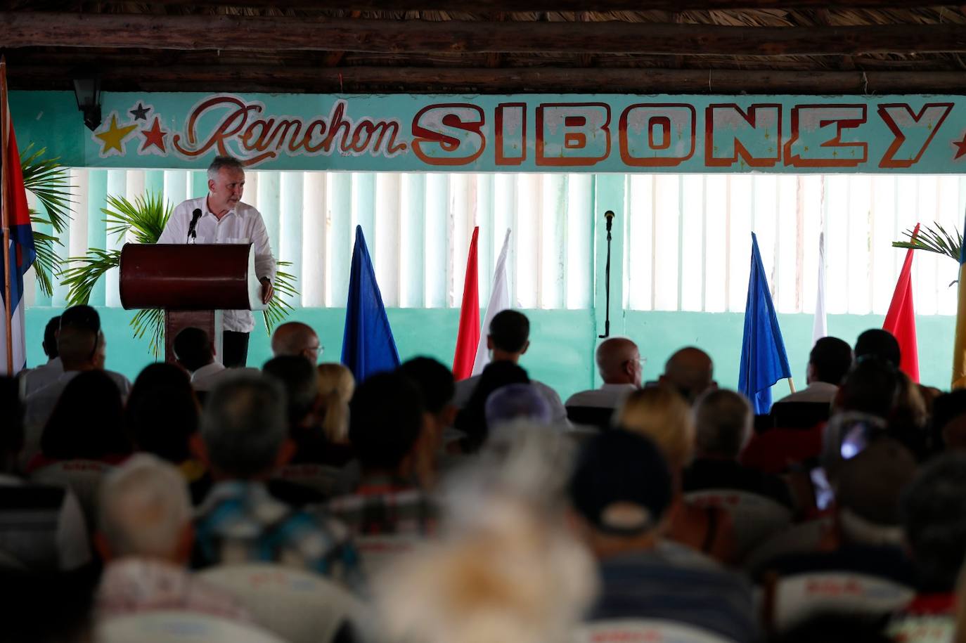 Fotos: El presidente de Canarias, Ángel Víctor Torres, durante la primera jornada de su visita a Cabaiguán, Cuba