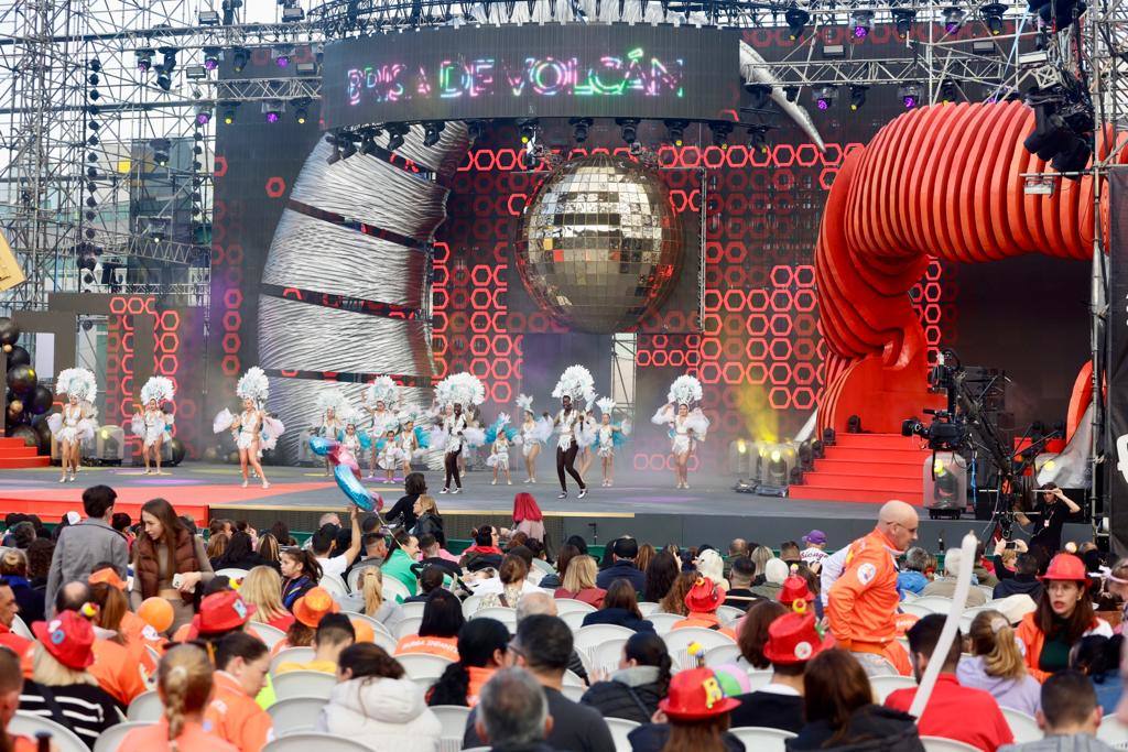 Fotos: Fiesta carnavalera con las murgas y comparsas infantiles