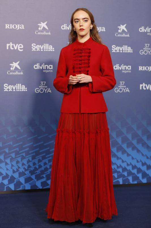 La actriz Valeria Sorolla con un 'total look' rojo de la colección Cruise 2023 de Dior.