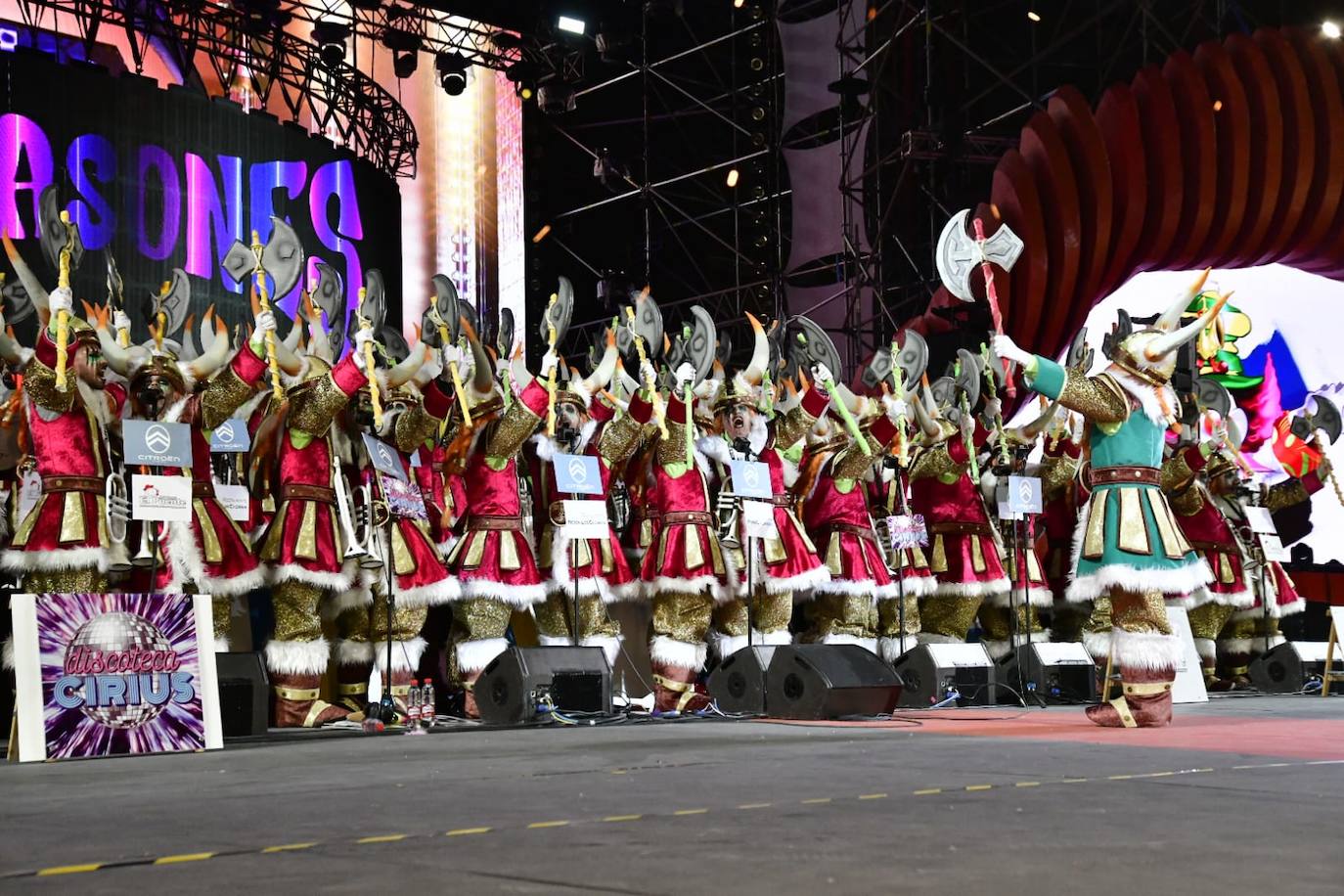 Fotos: Santa Catalina se llena para escuchar a las murgas