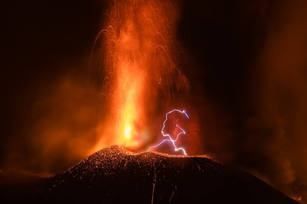 El volcán de La Palma, vencedor de los Canarian Photo Awards 2023