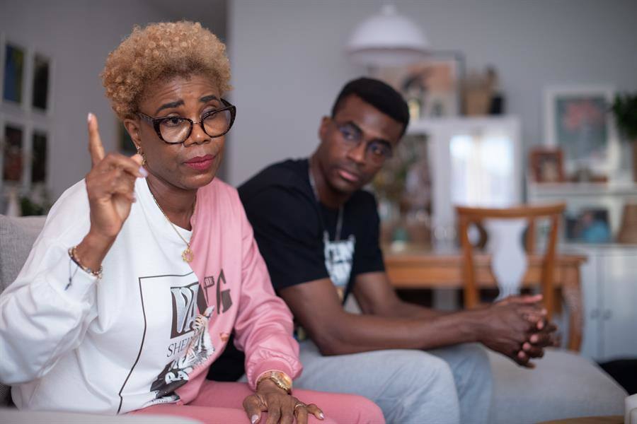 En la imagen, Rowland y Rachael Olajide, en su domicilio de Antigua, en Fuerteventura.