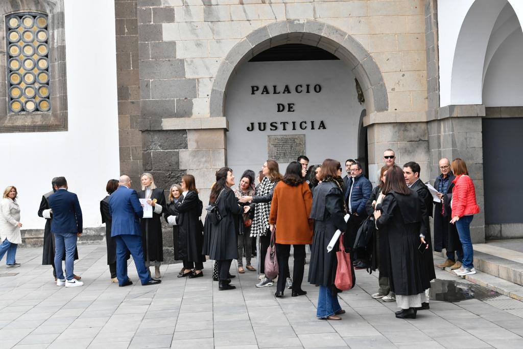 Fotos: Los letrados de la administración de Justicia siguen firmes en su protesta